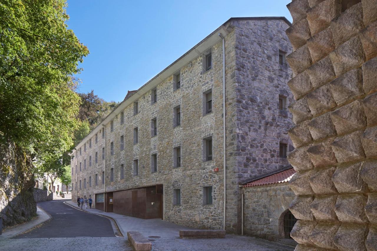 Iraipe Santuario De Arantzazu Hotel Oñate Eksteriør bilde
