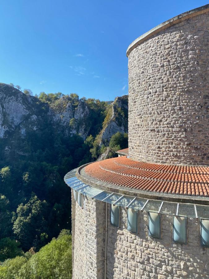 Iraipe Santuario De Arantzazu Hotel Oñate Eksteriør bilde
