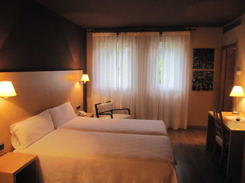 Iraipe Santuario De Arantzazu Hotel Oñate Eksteriør bilde